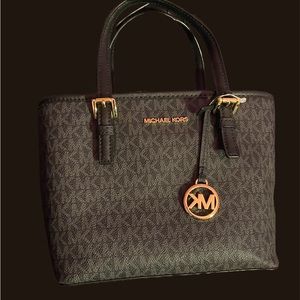 Michael Kors Medium purse